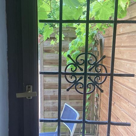 Le Lavoir Bed and Breakfast Châteauroux Exterior foto