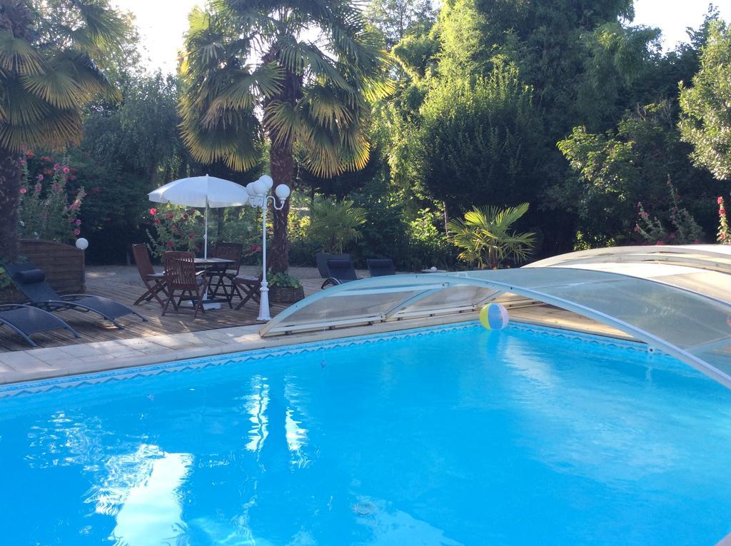 Le Lavoir Bed and Breakfast Châteauroux Exterior foto